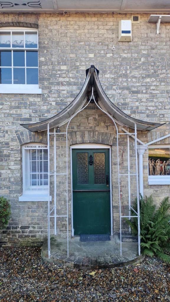 Ecofriendly Brick Repairs Image 1